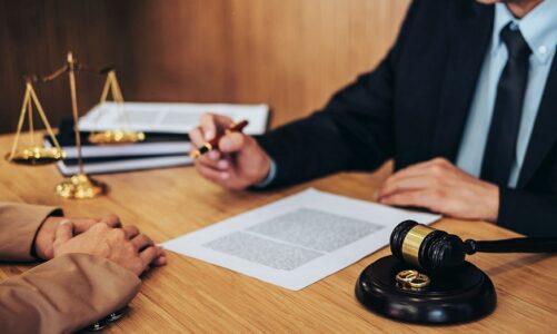 Understanding Your Options With a Divorce Lawyer in Singapore